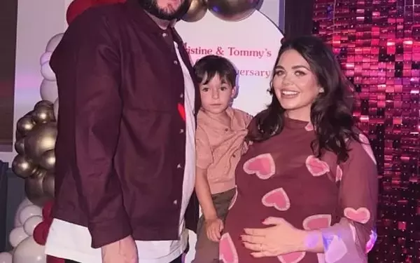 Scarlett Moffatt Celebrates Second Pregnancy with Fiance and Son