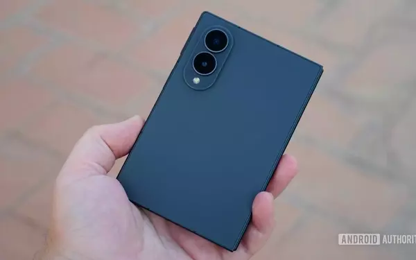 The Samsung Galaxy Z Fold 8's Inner Selfie Camera: A Flawed Design Choice