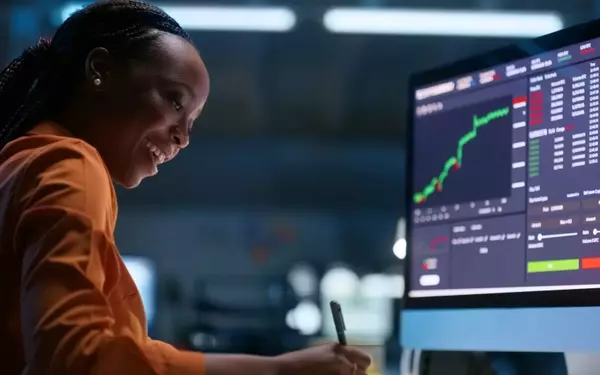 Strategic Growth Investment: Vanguard Mega Cap ETF for Young Investors