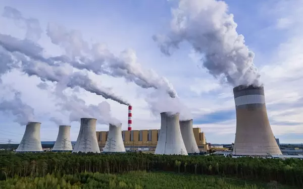 Constellation Energy: Navigating Growth and Debt in the AI Era