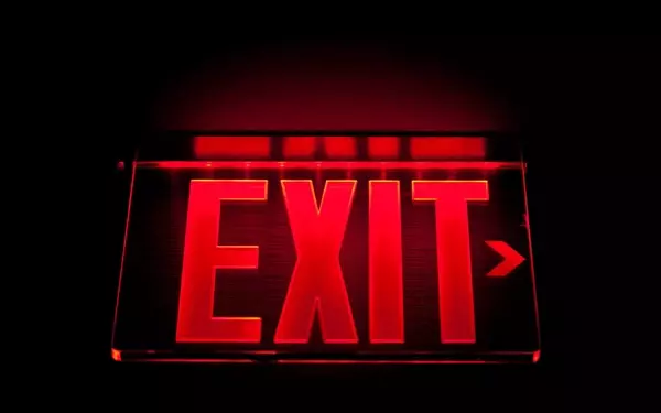 D-Wave Quantum Stock Plummets Following CFO's Unexpected Resignation