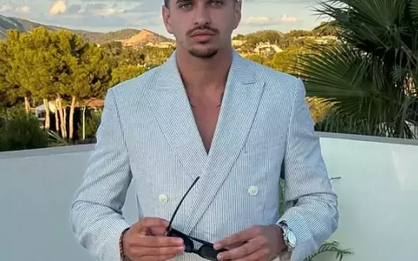 Love Island Couple's Wedding Party Interrupted by Spanish Police