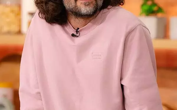 Fitness Guru Joe Wicks Reveals His Children Have Never Eaten McDonald's, Upholding His Healthy Lifestyle Principles