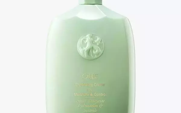 Achieve Smooth, Frizz-Free Hair: Expert-Recommended Shampoos