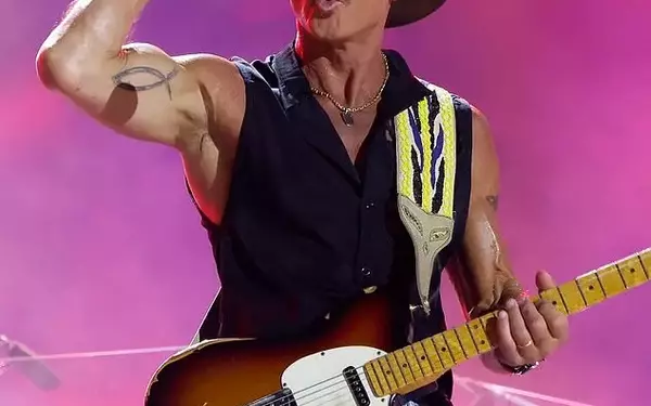 Country Star Tim McGraw's Stage Slip-Up and Family Matters