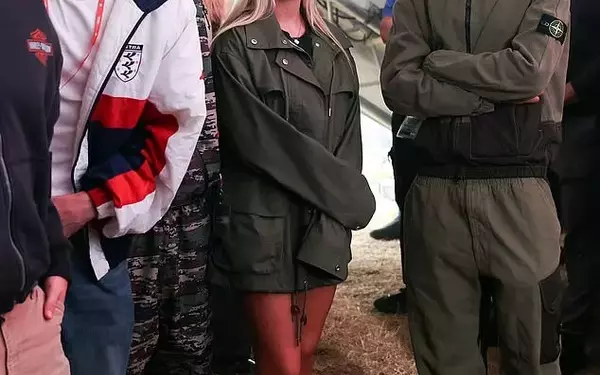 Harper Beckham's Festival Style: A Blend of High Fashion and Casual Cool at Reading Festival