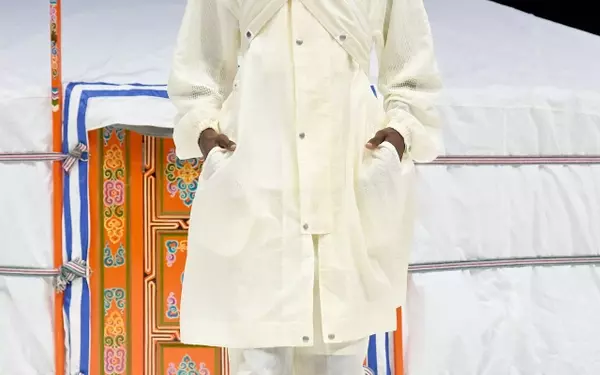 Yoshio Kubo's Spring 2027 Collection Debuts in Tokyo