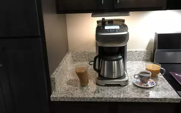Breville The Grind Control Coffee Maker Review: A Comprehensive Analysis