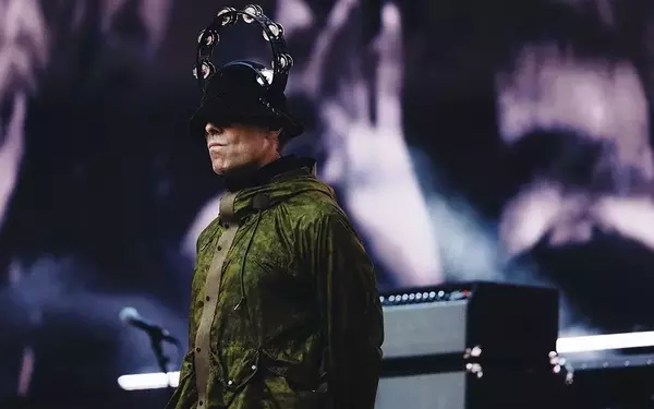 Oasis Documentary Filmmakers Detail Gallagher Brothers' Emotionless Reunion and Epic Comeback