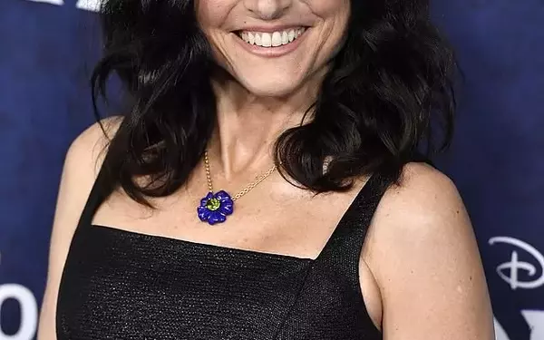 Julia Louis-Dreyfus Reveals "Seinfeld" Set Tensions and Creative Freedom