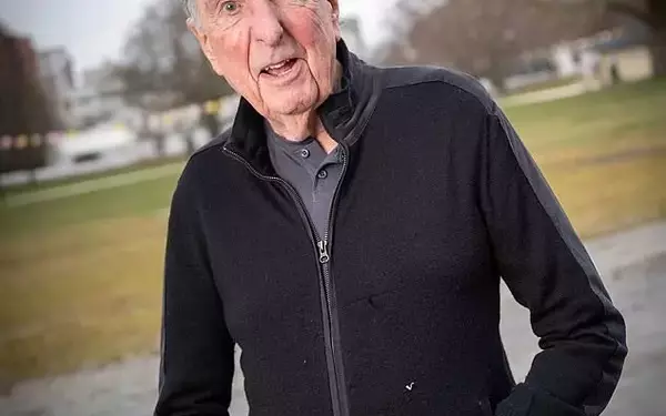 Monty Python Star Eric Idle Calls Co-star John Cleese a 'Grumpy Old Man' Amidst Financial Dispute