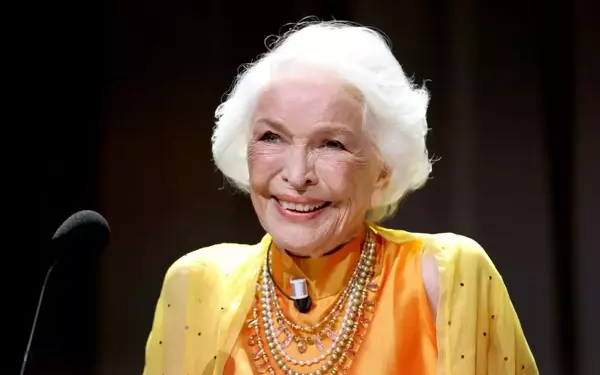 Ellen Burstyn Honored with Venice Golden Lion for Lifetime Achievement