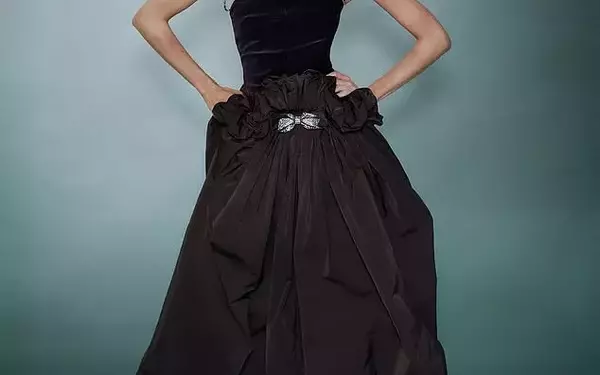 Nicola Peltz Beckham Radiates Elegance in Genny's Latest Collection