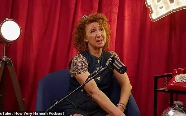 Bonnie Langford Criticizes Parents for Allowing Tablet Use During Live Theater Performances