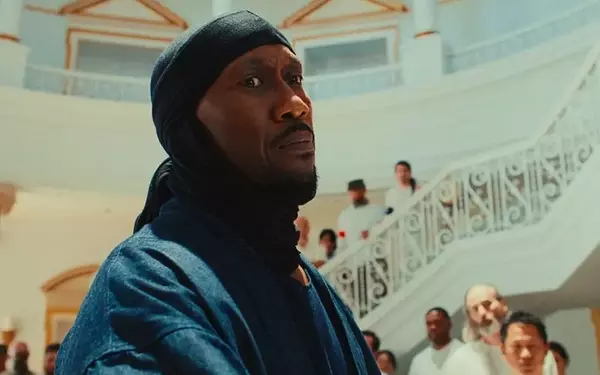 Mahershala Ali Shines in Bassam Tariq's Electrifying 'Your Mother Your Mother Your Mother'