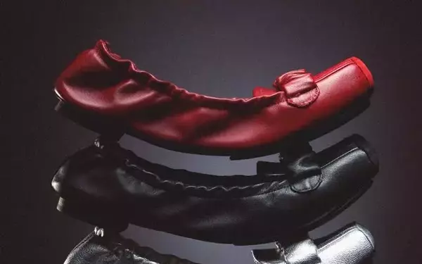 Yohji Yamamoto & Repetto Unveil Innovative Ballet Flats