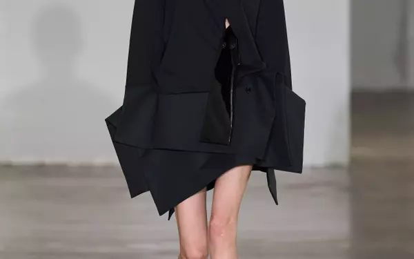 Lii's Spring 2027 Ready-to-Wear Collection: A Glimpse into Future Fashion