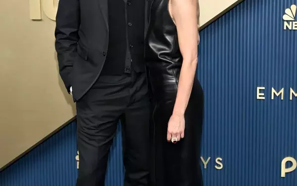 Keri Russell and Matthew Rhys's Red Carpet Style at the Emmys