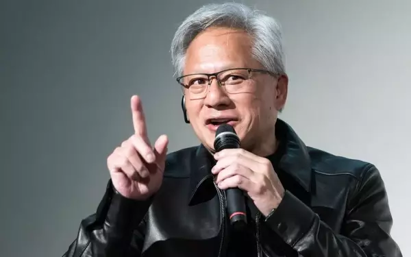 Jensen Huang's Unexpected Call with Trump and a Foldable Phone Revelation