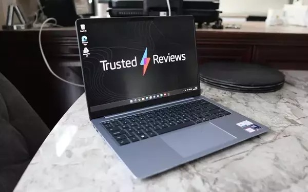 Dell 14S (2026) Ultrabook Review: Endurance Meets Style