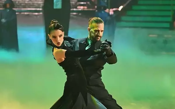 Maura Higgins' Stellar DWTS Debut: From Love Island to Ballroom Victory