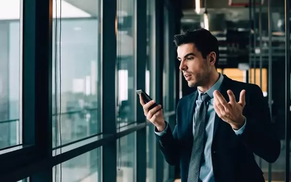 AI Assistants Instinct and Meta's Muse Now Offer Call-Making Capabilities