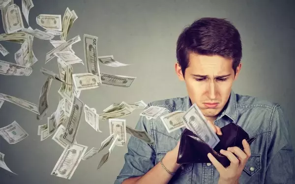 The Hidden Costs of Monthly ETF Distributions: QQQI vs. QQQ