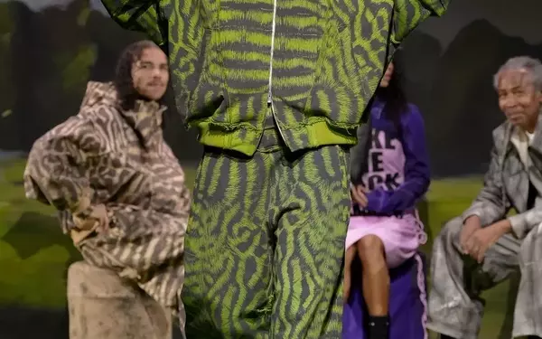 Yaku's Spring 2027 Ready-to-Wear Collection: A Glimpse into Future Fashion