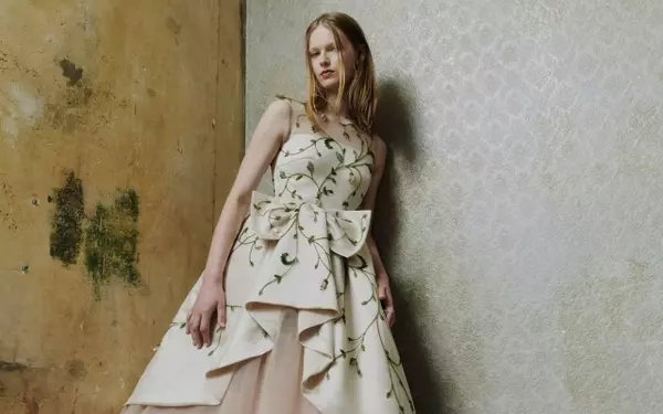 Huishan Zhang's Spring 2027 Collection: A Symphony of Craftsmanship and Innovation