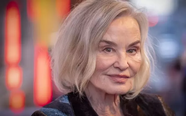 Jessica Lange to Receive Visionary Award at Virginia Film Festival, 'Awards Chatter' Podcast to Record Live