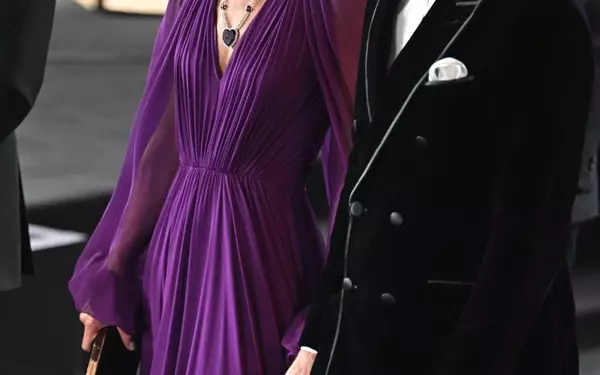 Royals Attend 'Digger' Premiere, Princess Kate Dazzles in Purple