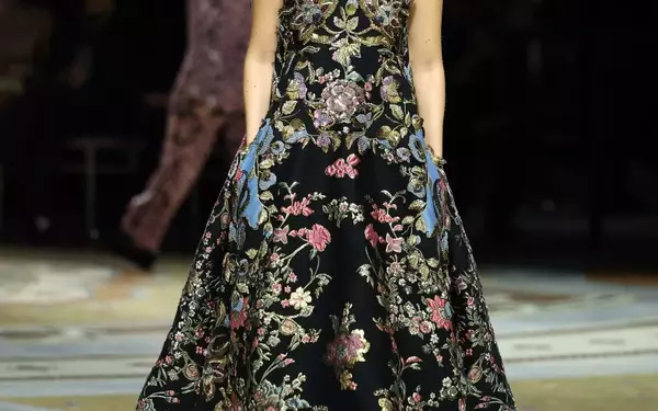 Vittoria Ceretti Shines at Vogue World Milano in Archival Valentino and Custom Prada