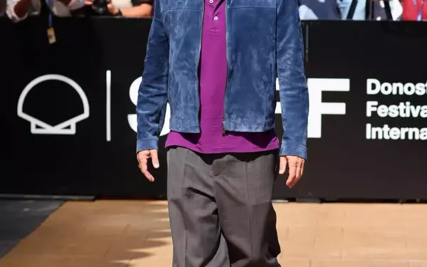 Brad Pitt's Suede Jacket Style Dominates Fall Fashion