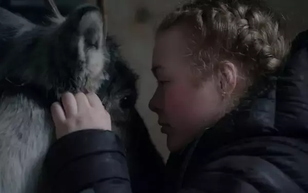 Review of 'Brace Your Heart': A Fusion of Heritage and Modernity in an Homage to Sámi Femininity