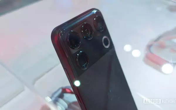 GrapheneOS Expands Beyond Pixel: Motorola Signature 27 Confirmed as First Non-Pixel Device