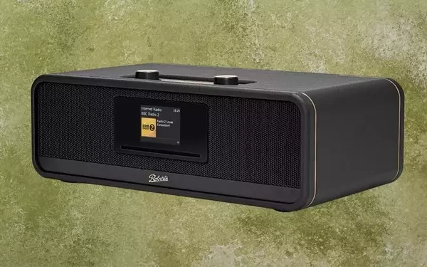 Roberts Radio Unveils New Revere Range Amidst CD Revival