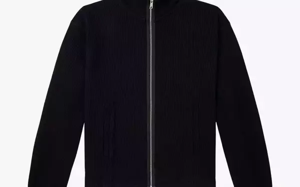 The Ultimate Guide to Men's Zip-Up Sweaters for All Seasons