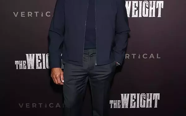 Mark Consuelos Undergoes Foot Surgery for Chronic Pain