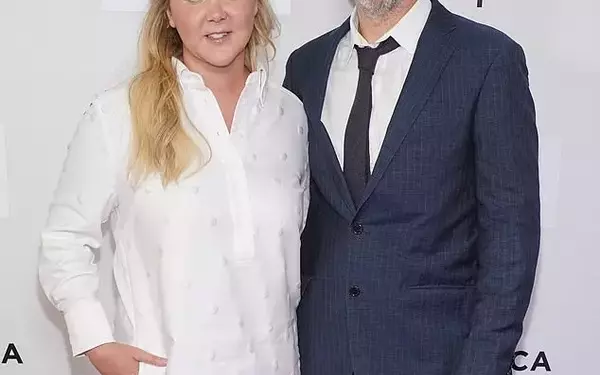 Amy Schumer and Chris Fischer Finalize Divorce After Seven-Year Marriage