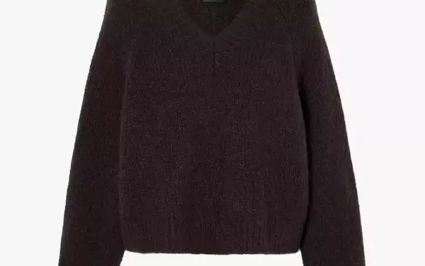 The Enduring Appeal of Skirts: A Fall Fashion Guide