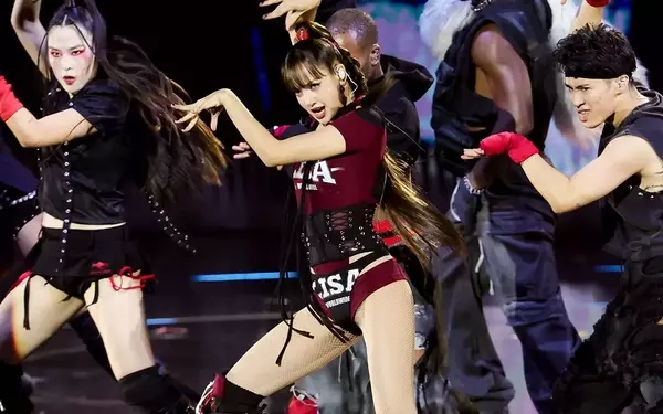 Lisa's Triumphant Night at the 2026 MTV VMAs: Thrilling Performance and Major Win