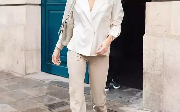 Kendall Jenner's Chic Parisian Arrival for L'Oréal Show Sparks Romance Speculation