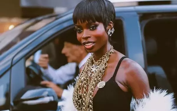Milan Fashion Week Street Style: A Glimpse Beyond the Runway