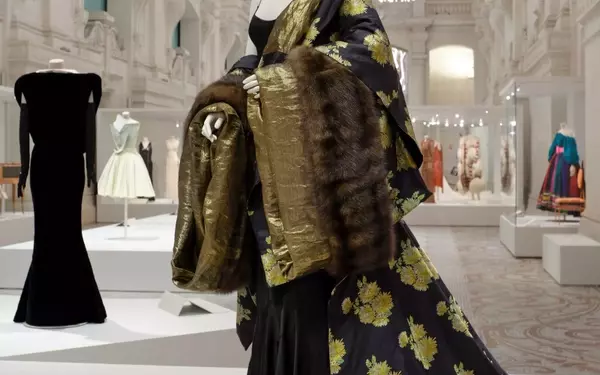 Fashion's Enduring Legacy: A Retrospective at the Musée des Arts Décoratifs