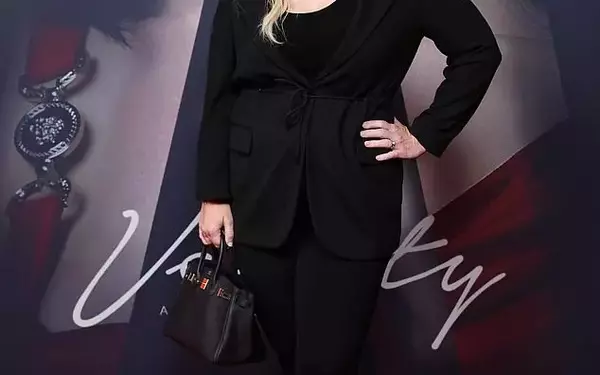 Rebel Wilson Shines at 'Verity' Premiere Amidst Legal Challenges, Accompanied by Sister Liberty