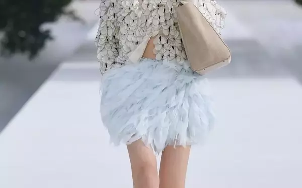 Dior's Spring 2027 Show: A Fusion of Surf-Inspired Glamour and Effortless Chic