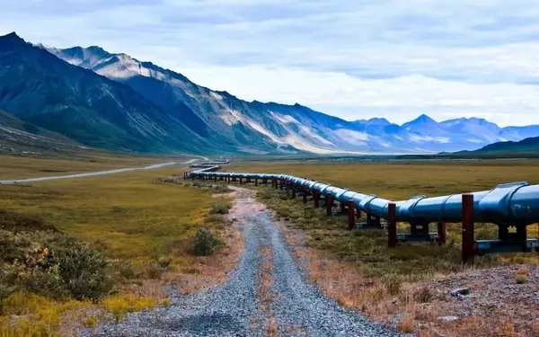 High-Yielding Energy Infrastructure ETF Navigates Tax Complexities for Monthly Income
