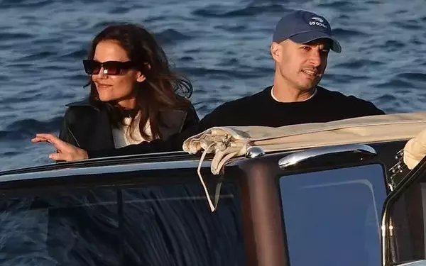 Katie Holmes and Jason Bard Yarmosky's Romantic Getaway to Lake Como and Paris Fashion Week