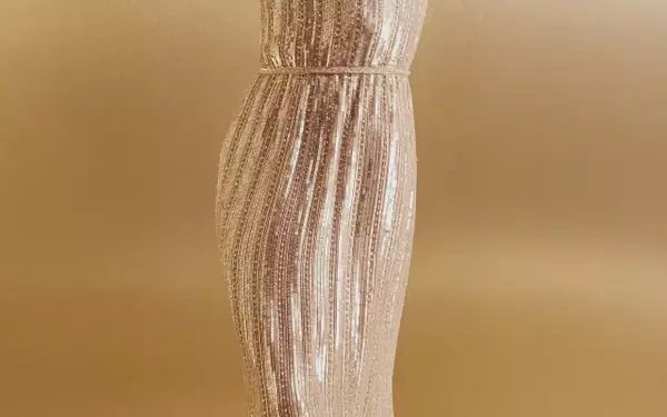 Jenny Packham's Spring 2027 Ready-to-Wear Collection: The Art of Movement and Disco Glamour