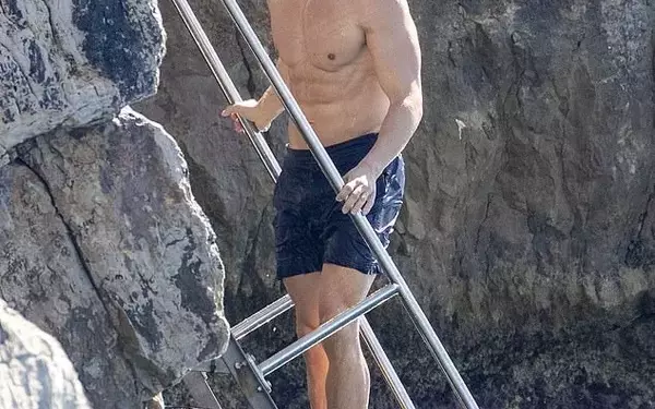 Ellie Goulding Flaunts Post-Baby Body in Bikini During French Getaway with Beau Minniear